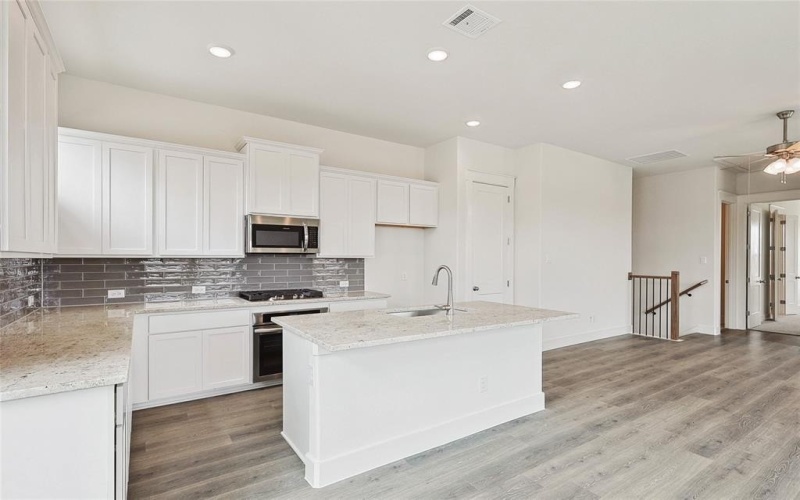 917 Meadowcrest Drive, Plano, TX 75075, 2 Bedrooms Bedrooms, ,2 BathroomsBathrooms,Residential,For Sale,917 Meadowcrest Drive,20607475