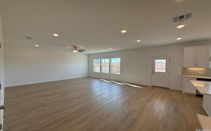 111 Peeps Ct., Adkins, TX 78101, 4 Habitaciones Habitaciones , ,3 BañosBaños,Residential,En Venta,111 Peeps Ct.,0,1937515