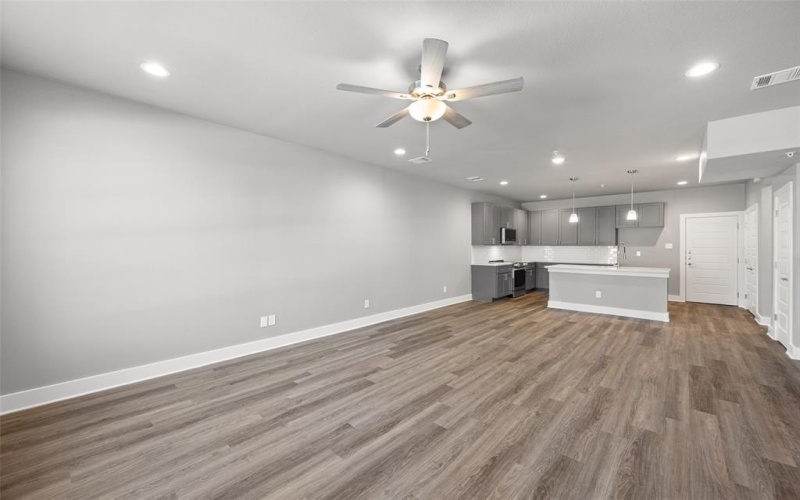 3806 Manhattan Avenue, Grand Prairie, TX 75052, 3 Bedrooms Bedrooms, ,2 BathroomsBathrooms,Residential,For Sale,3806 Manhattan Avenue,20609352