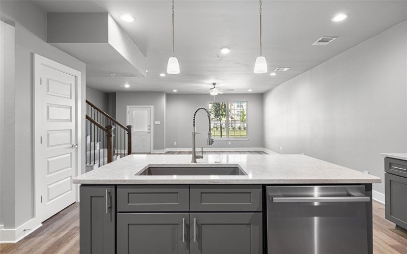 3806 Manhattan Avenue, Grand Prairie, TX 75052, 3 Bedrooms Bedrooms, ,2 BathroomsBathrooms,Residential,For Sale,3806 Manhattan Avenue,20609352