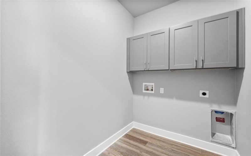 3806 Manhattan Avenue, Grand Prairie, TX 75052, 3 Bedrooms Bedrooms, ,2 BathroomsBathrooms,Residential,For Sale,3806 Manhattan Avenue,20609352