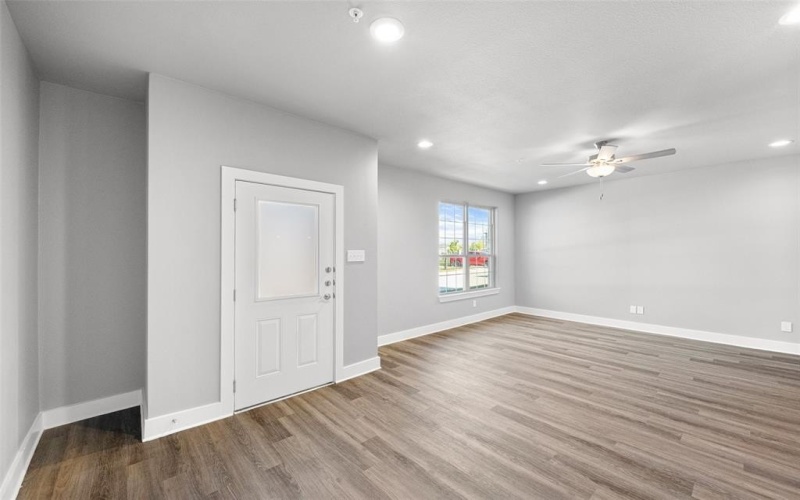 3806 Manhattan Avenue, Grand Prairie, TX 75052, 3 Bedrooms Bedrooms, ,2 BathroomsBathrooms,Residential,For Sale,3806 Manhattan Avenue,20609352
