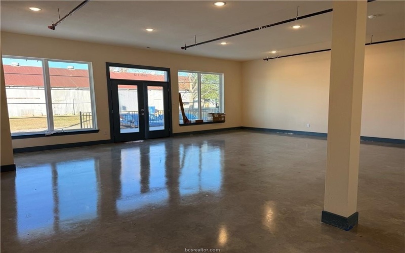 608 N Bryan Avenue, Bryan, TX 77803, ,Commercial Sale,En Venta,608 N Bryan Avenue,0,26001257