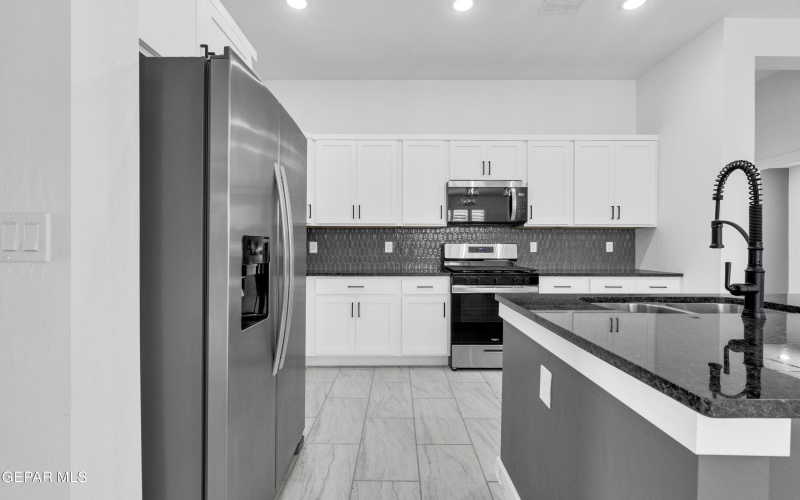 1416 DYLAN Place, El Paso, TX 79928, 4 Habitaciones Habitaciones , ,2 BañosBaños,Residential,En Venta,1416 DYLAN Place,0,937421