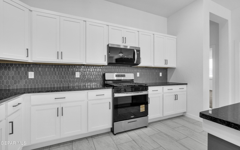 1416 DYLAN Place, El Paso, TX 79928, 4 Habitaciones Habitaciones , ,2 BañosBaños,Residential,En Venta,1416 DYLAN Place,0,937421