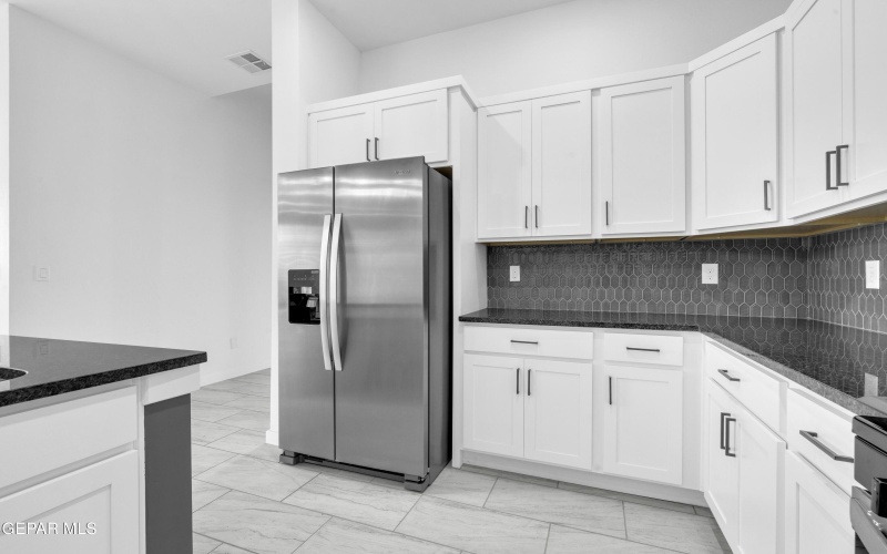 1416 DYLAN Place, El Paso, TX 79928, 4 Habitaciones Habitaciones , ,2 BañosBaños,Residential,En Venta,1416 DYLAN Place,0,937421