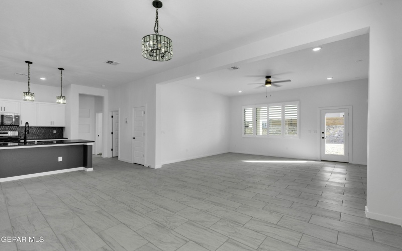 1416 DYLAN Place, El Paso, TX 79928, 4 Habitaciones Habitaciones , ,2 BañosBaños,Residential,En Venta,1416 DYLAN Place,0,937421