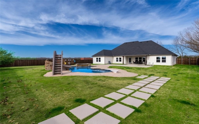 1012 Fm 36 N, Greenville, TX 75401, 4 Habitaciones Habitaciones , ,3 BañosBaños,Residential,En Venta,1012 Fm 36 N,0,21146407