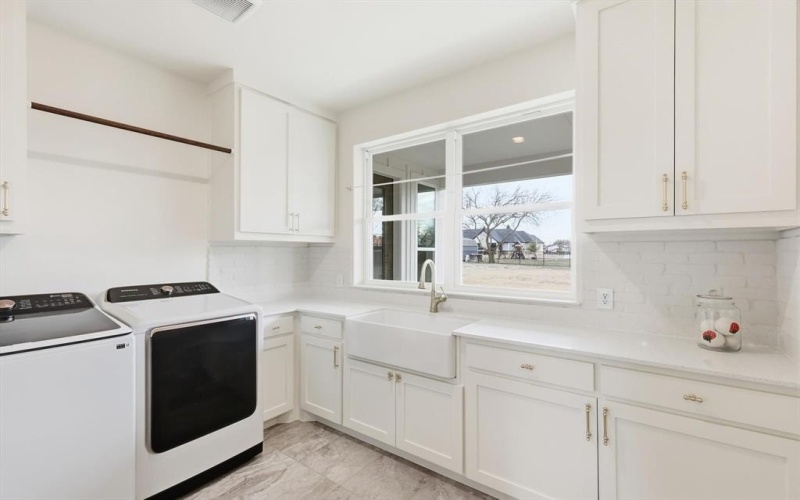 3050 Grove view Road, Melissa, TX 75454, 3 Bedrooms Bedrooms, ,2 BathroomsBathrooms,Residential,For Sale,3050 Grove view Road,0,21158327