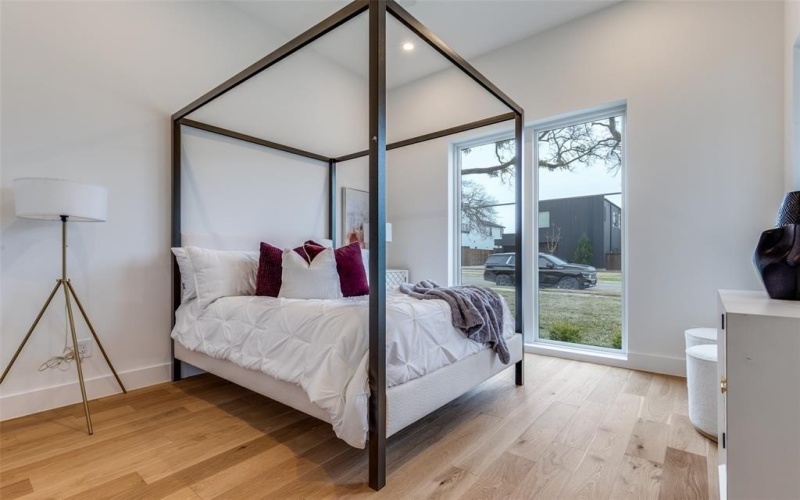 3733 Manana Drive, Dallas, TX 75220, 5 Bedrooms Bedrooms, ,7 BathroomsBathrooms,Residential,For Sale,3733 Manana Drive,0,21161464