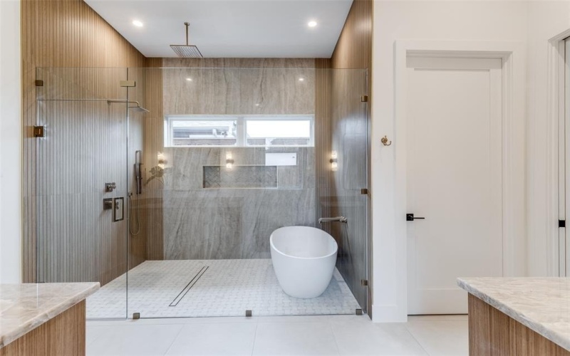 3733 Manana Drive, Dallas, TX 75220, 5 Bedrooms Bedrooms, ,7 BathroomsBathrooms,Residential,For Sale,3733 Manana Drive,0,21161464