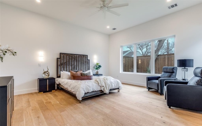 3733 Manana Drive, Dallas, TX 75220, 5 Bedrooms Bedrooms, ,7 BathroomsBathrooms,Residential,For Sale,3733 Manana Drive,0,21161464