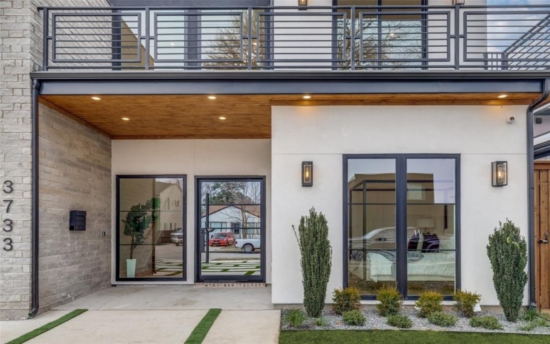 3733 Manana Drive, Dallas, TX 75220, 5 Bedrooms Bedrooms, ,7 BathroomsBathrooms,Residential,For Sale,3733 Manana Drive,0,21161464