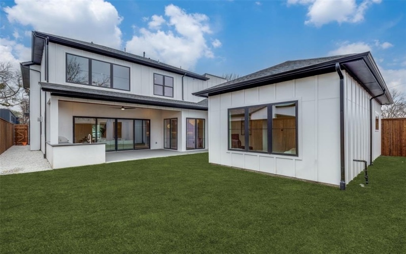 3733 Manana Drive, Dallas, TX 75220, 5 Bedrooms Bedrooms, ,7 BathroomsBathrooms,Residential,For Sale,3733 Manana Drive,0,21161464