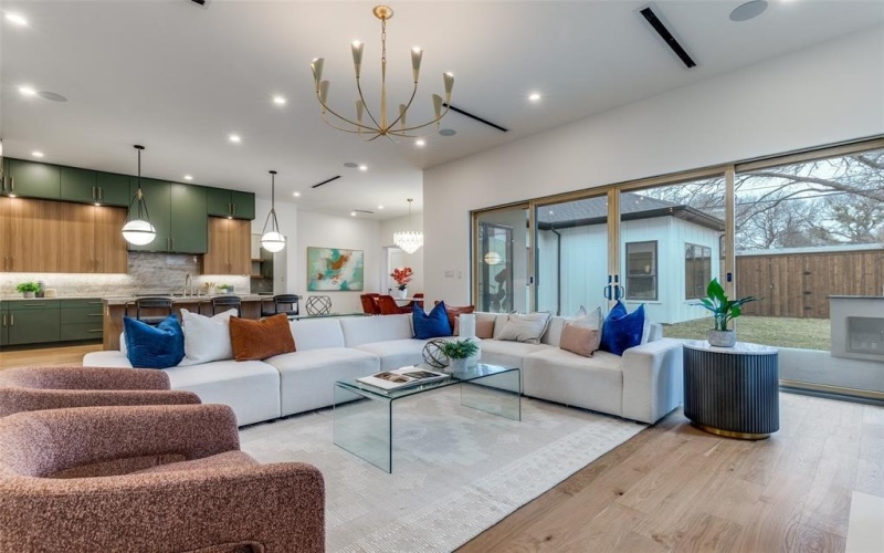 3733 Manana Drive, Dallas, TX 75220, 5 Bedrooms Bedrooms, ,7 BathroomsBathrooms,Residential,For Sale,3733 Manana Drive,0,21161464