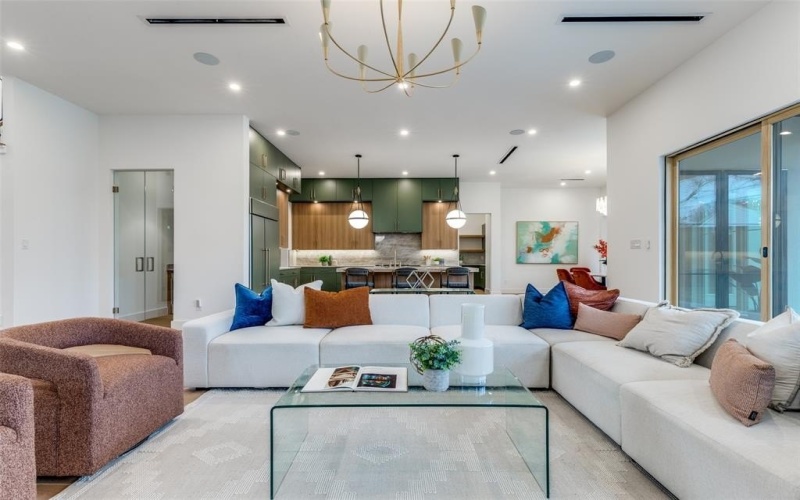 3733 Manana Drive, Dallas, TX 75220, 5 Bedrooms Bedrooms, ,7 BathroomsBathrooms,Residential,For Sale,3733 Manana Drive,0,21161464