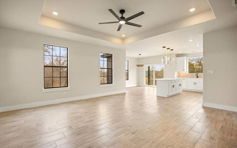 5801 Barkridge Drive, Granbury, TX 76048, 3 Habitaciones Habitaciones , ,2 BañosBaños,Residential,En Venta,5801 Barkridge Drive,0,21162123