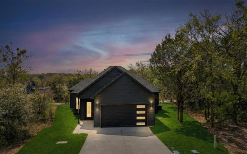 5801 Barkridge Drive, Granbury, TX 76048, 3 Habitaciones Habitaciones , ,2 BañosBaños,Residential,En Venta,5801 Barkridge Drive,0,21162123