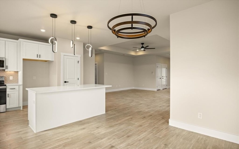 5801 Barkridge Drive, Granbury, TX 76048, 3 Habitaciones Habitaciones , ,2 BañosBaños,Residential,En Venta,5801 Barkridge Drive,0,21162123