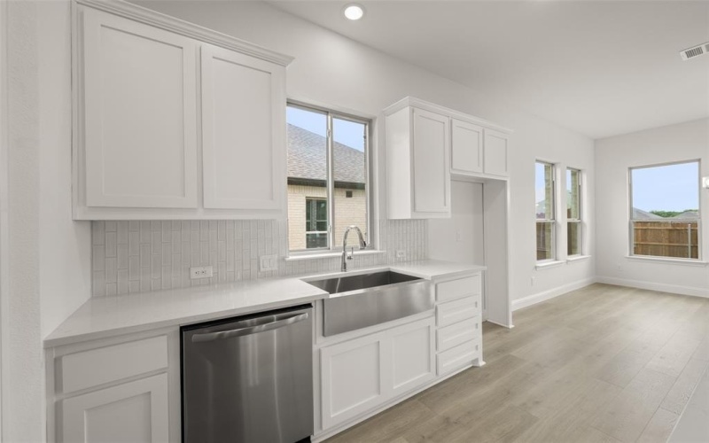 409 Daybreak Drive, Waxahachie, TX 75167, 4 Bedrooms Bedrooms, ,2 BathroomsBathrooms,Residential,For Sale,409 Daybreak Drive,0,21164991