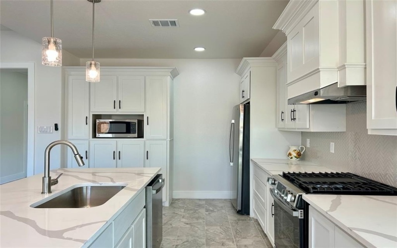 802 S Medora Street, Terrell, TX 75160, 4 Habitaciones Habitaciones , ,2 BañosBaños,Residential,En Venta,802 S Medora Street,0,21166206