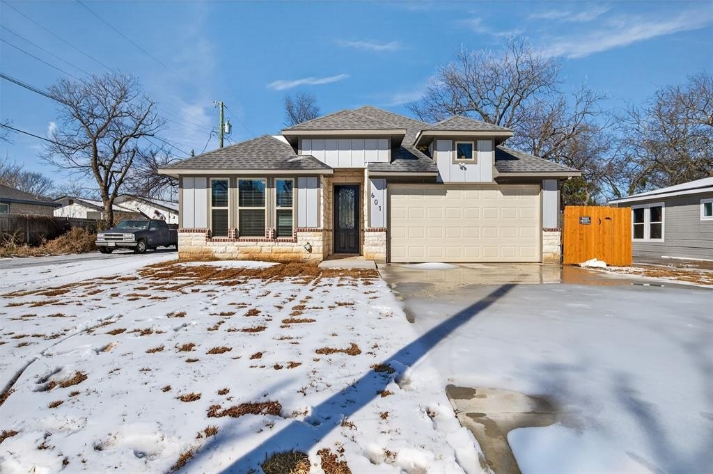 601 E Willingham Street, Cleburne, TX 76031, 3 Habitaciones Habitaciones , ,2 BañosBaños,Residential,En Venta,601 E Willingham Street,0,21166207