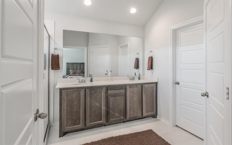 744 Stone Eagle Drive, Azle, TX 76020, 4 Habitaciones Habitaciones , ,2 BañosBaños,Residential,En Venta,744 Stone Eagle Drive,0,21166241