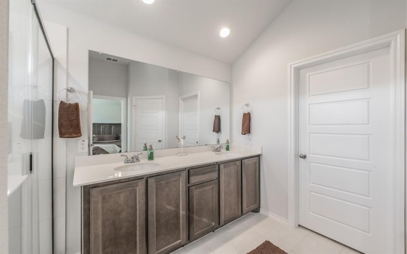 744 Stone Eagle Drive, Azle, TX 76020, 4 Habitaciones Habitaciones , ,2 BañosBaños,Residential,En Venta,744 Stone Eagle Drive,0,21166241