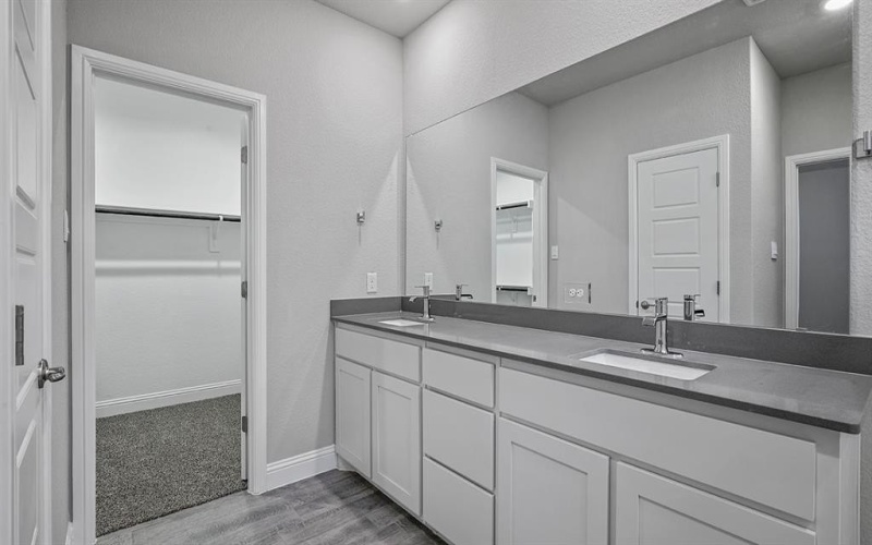 10825 BLOODSTONE Drive, Fort Worth, TX 76036, 4 Habitaciones Habitaciones , ,2 BañosBaños,Residential,En Venta,10825 BLOODSTONE Drive,0,21166281