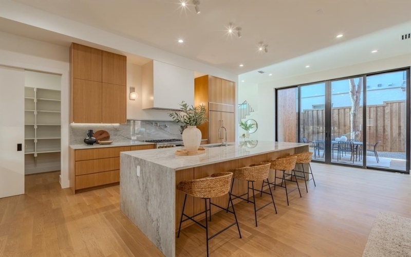 7319 Casa Loma Avenue, Dallas, TX 75214, 4 Habitaciones Habitaciones , ,5 BañosBaños,Residential,En Venta,7319 Casa Loma Avenue,0,21166289