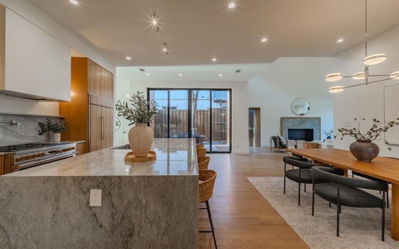 7319 Casa Loma Avenue, Dallas, TX 75214, 4 Habitaciones Habitaciones , ,5 BañosBaños,Residential,En Venta,7319 Casa Loma Avenue,0,21166289