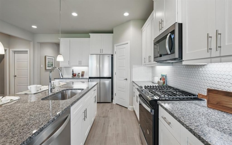 10849 BLOODSTONE Drive, Fort Worth, TX 76036, 5 Habitaciones Habitaciones , ,5 BañosBaños,Residential,En Venta,10849 BLOODSTONE Drive,0,21166304