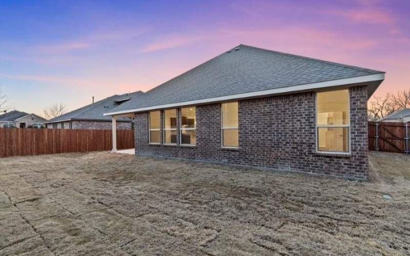 10388 SARASOTA Street, Grand Prairie, TX 76065, 4 Habitaciones Habitaciones , ,2 BañosBaños,Residential,En Venta,10388 SARASOTA Street,0,21166429