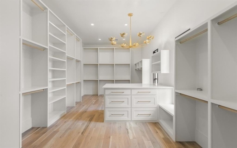 10717 Arrowhead Point Drive, Fort Worth, TX 76179, 5 Bedrooms Bedrooms, ,6 BathroomsBathrooms,Residential,For Sale,10717 Arrowhead Point Drive,0,21166467