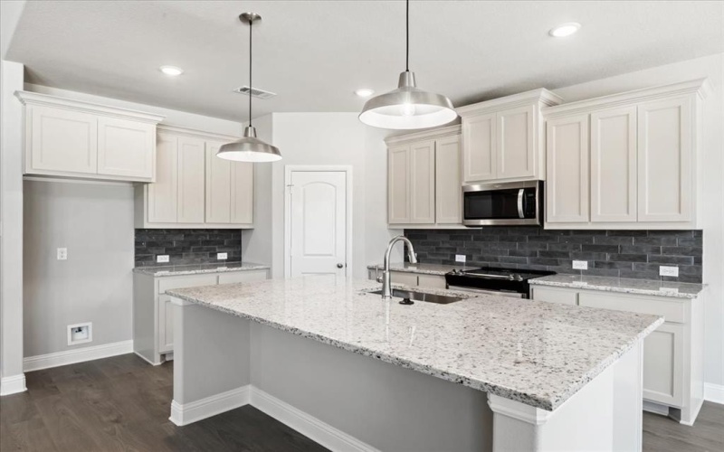 4004 Roan Court, Springtown, TX 76082, 4 Bedrooms Bedrooms, ,2 BathroomsBathrooms,Residential,For Sale,4004 Roan Court,20610706