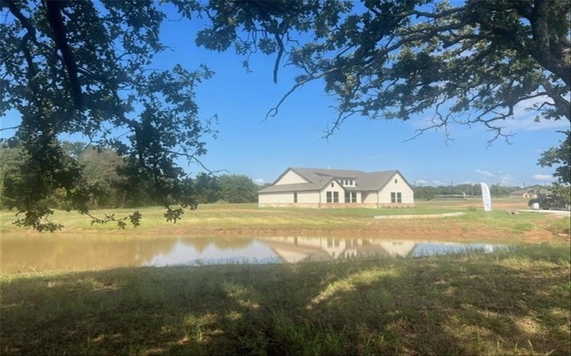 4004 Roan Court, Springtown, TX 76082, 4 Bedrooms Bedrooms, ,2 BathroomsBathrooms,Residential,For Sale,4004 Roan Court,20610706