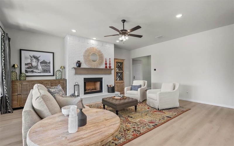 317 Skeen Peak, Springtown, TX 76082, 4 Habitaciones Habitaciones , ,2 BañosBaños,Residential,En Venta,317 Skeen Peak,0,21166594