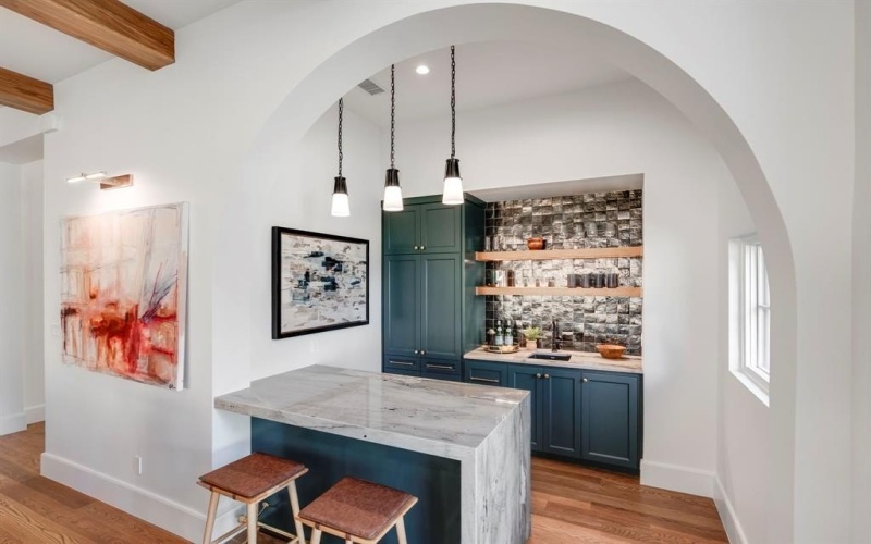 6903 La Vista Drive, Dallas, TX 75214, 5 Bedrooms Bedrooms, ,6 BathroomsBathrooms,Residential,For Sale,6903 La Vista Drive,0,21166644