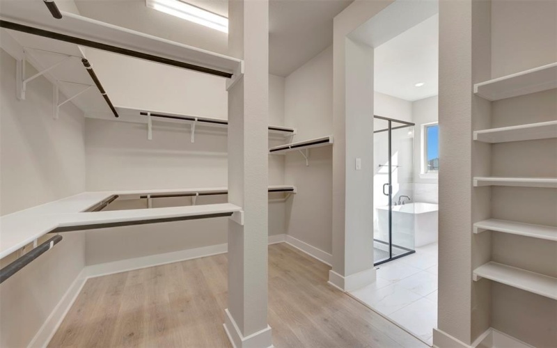 2305 Northshore Trail, Lakewood Village, TX 75068, 4 Bedrooms Bedrooms, ,3 BathroomsBathrooms,Residential,For Sale,2305 Northshore Trail,0,21166799