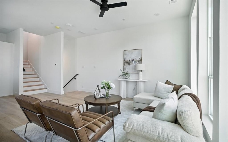 312 N Lancaster Avenue #104, Dallas, TX 75203, 3 Bedrooms Bedrooms, ,3 BathroomsBathrooms,Residential,For Sale,312 N Lancaster Avenue,0,21166945