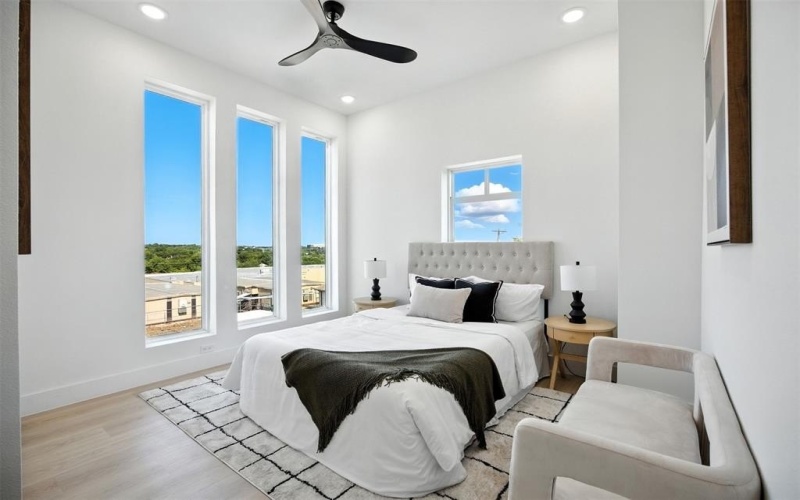 312 N Lancaster Avenue #104, Dallas, TX 75203, 3 Bedrooms Bedrooms, ,3 BathroomsBathrooms,Residential,For Sale,312 N Lancaster Avenue,0,21166945