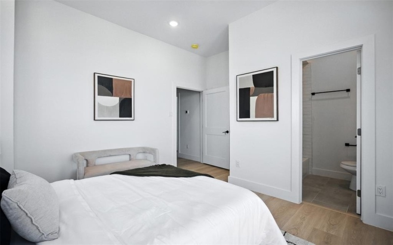 312 N Lancaster Avenue #104, Dallas, TX 75203, 3 Bedrooms Bedrooms, ,3 BathroomsBathrooms,Residential,For Sale,312 N Lancaster Avenue,0,21166945