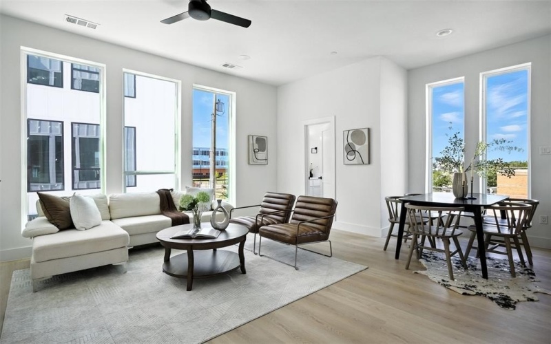 312 N Lancaster Avenue #104, Dallas, TX 75203, 3 Bedrooms Bedrooms, ,3 BathroomsBathrooms,Residential,For Sale,312 N Lancaster Avenue,0,21166945