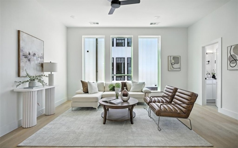 312 N Lancaster Avenue #104, Dallas, TX 75203, 3 Bedrooms Bedrooms, ,3 BathroomsBathrooms,Residential,For Sale,312 N Lancaster Avenue,0,21166945