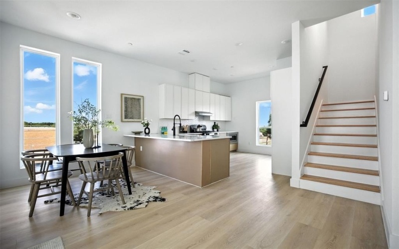 312 N Lancaster Avenue #104, Dallas, TX 75203, 3 Bedrooms Bedrooms, ,3 BathroomsBathrooms,Residential,For Sale,312 N Lancaster Avenue,0,21166945