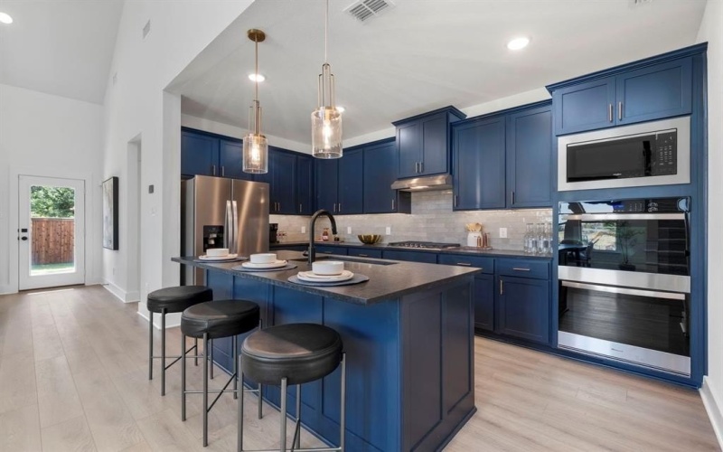 9301 Shadow Trail, Little Elm, TX 76227, 5 Habitaciones Habitaciones , ,5 BañosBaños,Residential,En Venta,9301 Shadow Trail,0,21166997