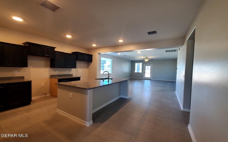 12824 Carefree Avenue, El Paso, TX 79928, 4 Habitaciones Habitaciones , ,1 BañoBaños,Residential,En Venta,12824 Carefree Avenue,0,937460