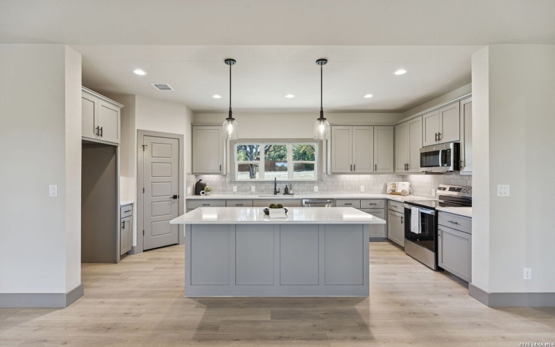 1513 Redwood, Fischer, TX 78623, 3 Habitaciones Habitaciones , ,2 BañosBaños,Residential,En Venta,1513 Redwood,0,1937923