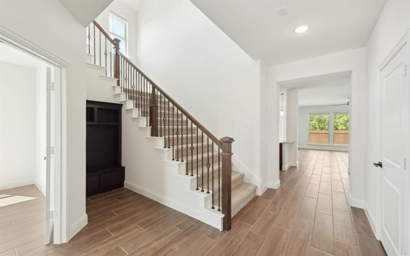 9529 Lanshire Lane, Fort Worth, TX 76131, 5 Bedrooms Bedrooms, ,3 BathroomsBathrooms,Residential,For Sale,9529 Lanshire Lane,20654966