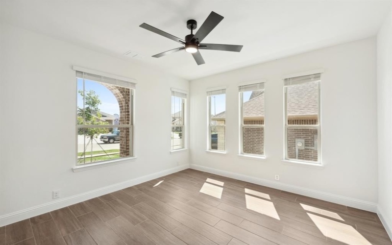 9529 Lanshire Lane, Fort Worth, TX 76131, 5 Bedrooms Bedrooms, ,3 BathroomsBathrooms,Residential,For Sale,9529 Lanshire Lane,20654966